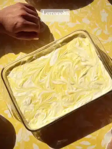 Delicious lemon lasagna dessert with layers of zesty lemon cream and pasta.